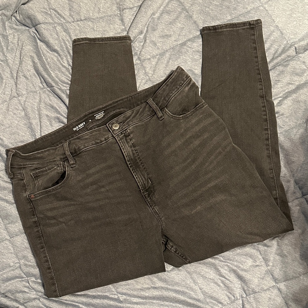 Old Navy Women’s Rockstar Super Skinny Extra High Rise Dark Gray Skinny Jeans